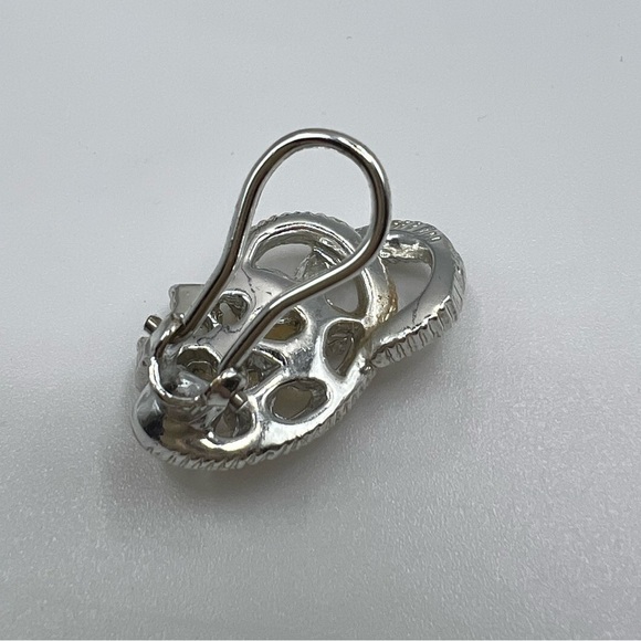 VINTAGE Faux Pearl and Rhinestone‎ Silver Tone Clip On Earrings - Picture 7 of 8